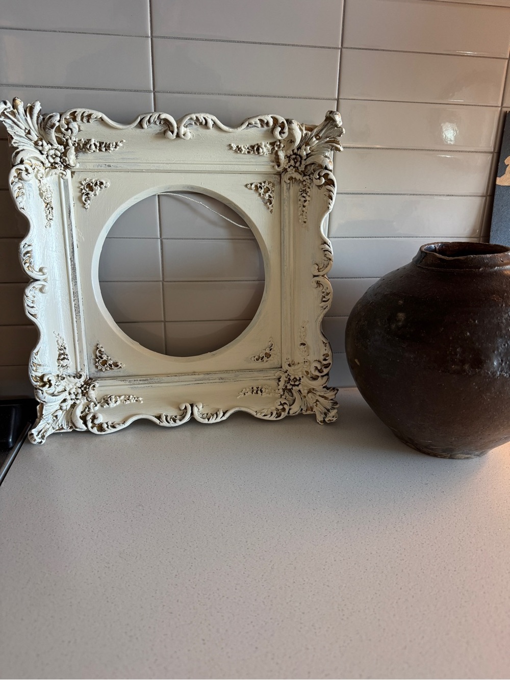 Ornate Decorative Wooden Circle & Square Picture Frame in Antique Cream